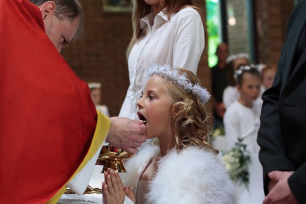 communion-3587130_1920